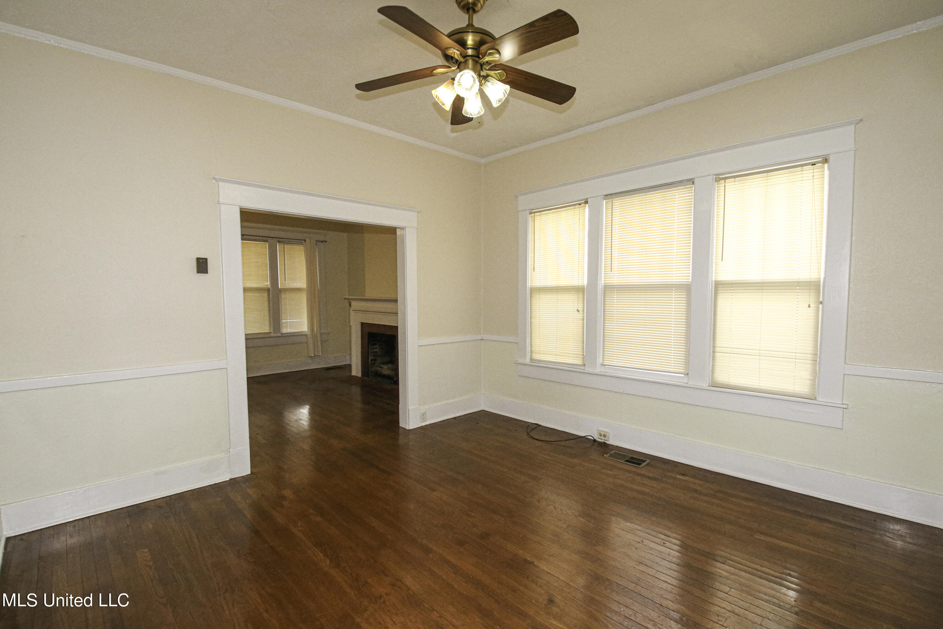962 Madison Street Jackson, MS 39202 - Photo 8 of 23 IMG_0197