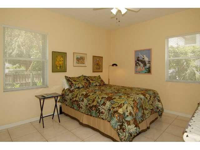 103 North Ocean Boulevard, Unit 103 Boca Raton, FL 33432 - Photo 20 of 25 Bedroom