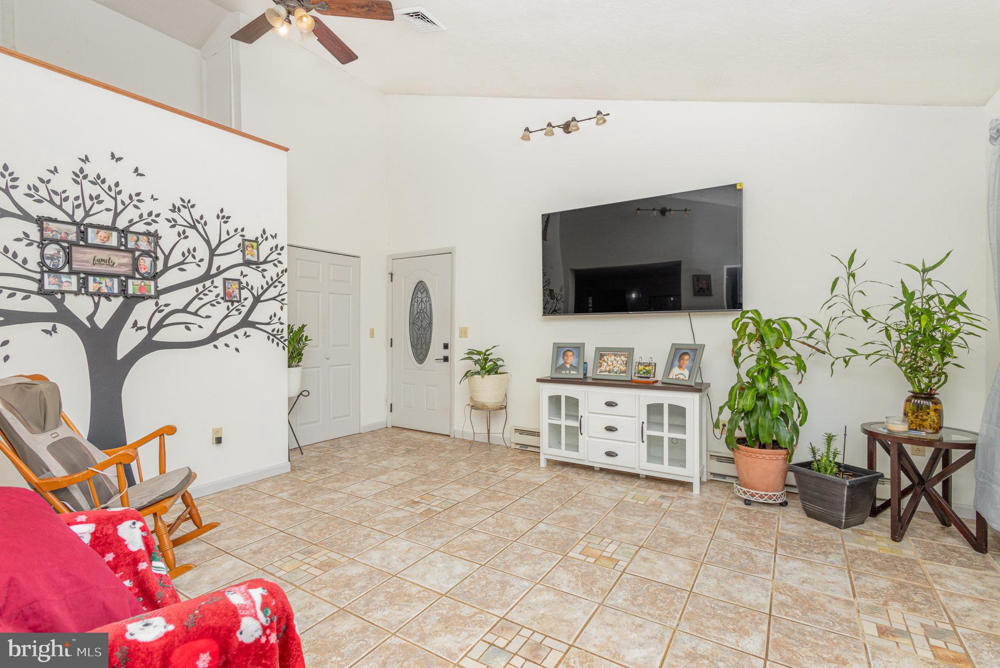 2373 Quarry Road Lebanon, PA 17046 - Photo 6 of 25 Gallery Image 6