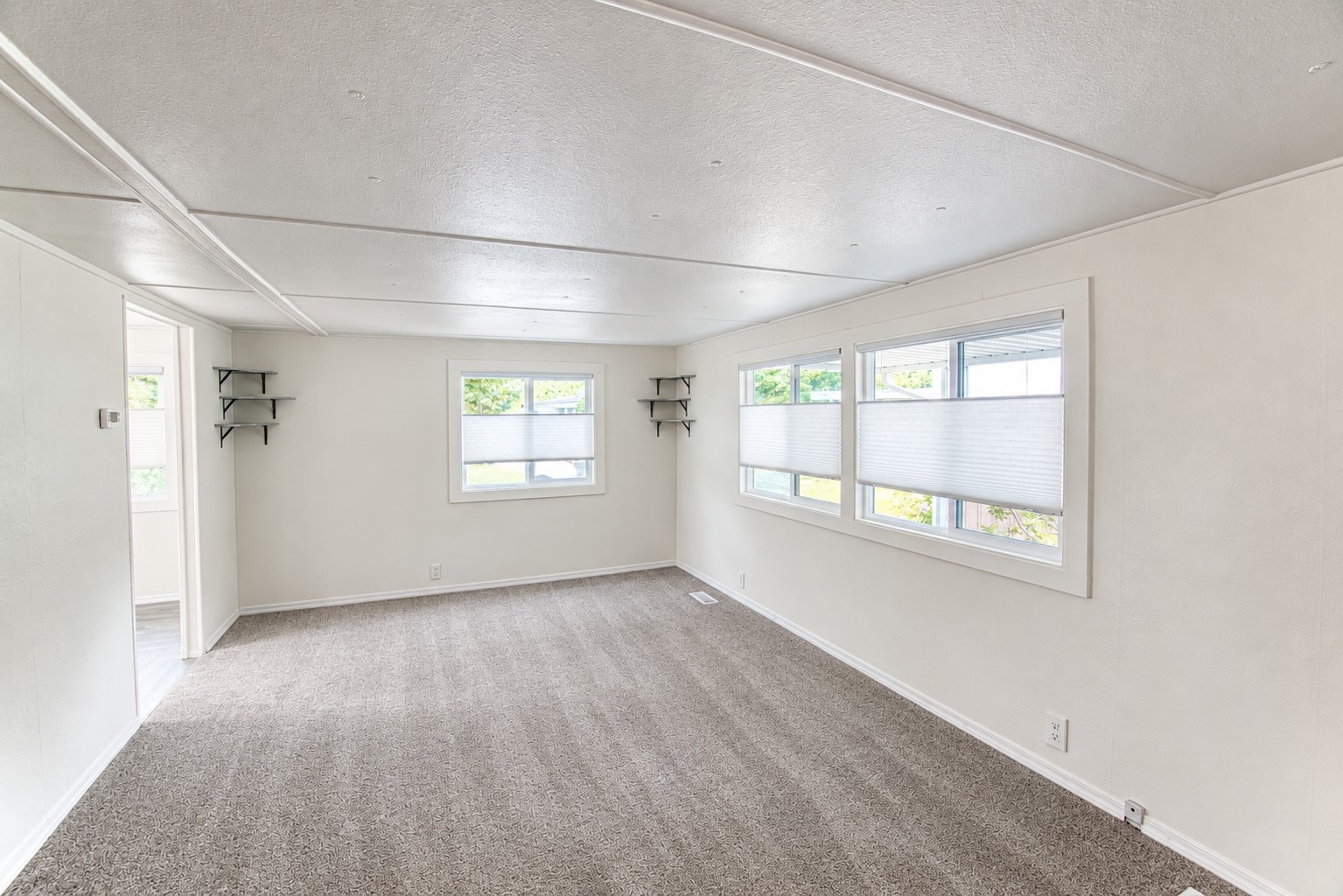 11330 East Riverside Drive, Unit 47 Bothell, WA 98011 - Photo 10 of 18 Gallery Image 10
