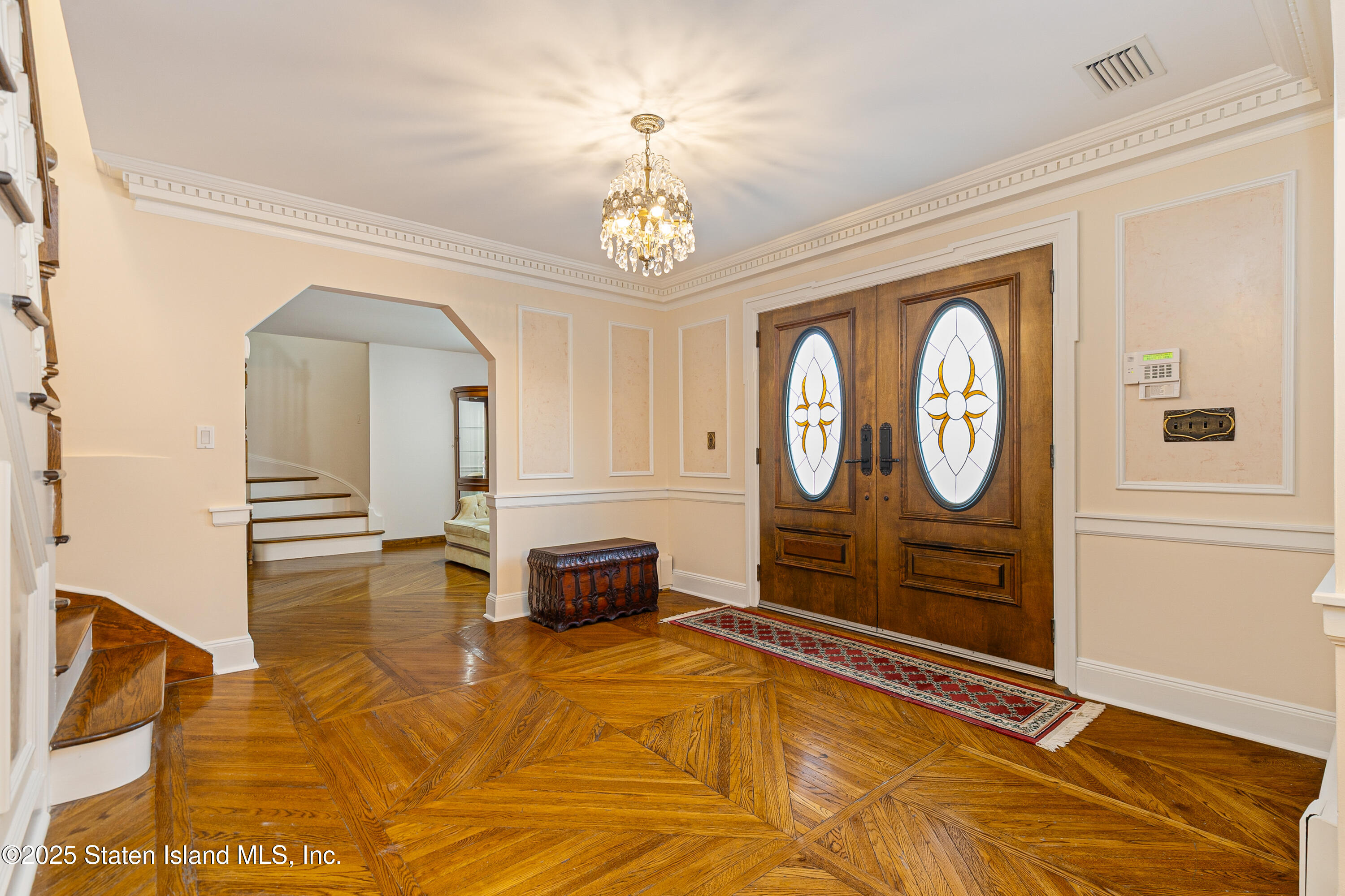 110 Wadsworth Road Staten Island, NY 10305 - Photo 6 of 51 110WadsworthRd-011