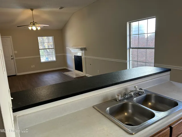 $1,395 | 7122 Village Lane, Olive Branch, MS 38654