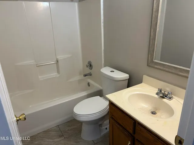 $1,395 | 7122 Village Lane, Olive Branch, MS 38654