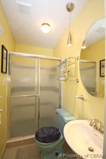 8076 Crab Thicket Road Gloucester, VA 23061 - Photo 10 of 20