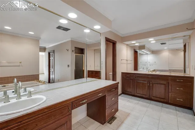 a view of outdoor space