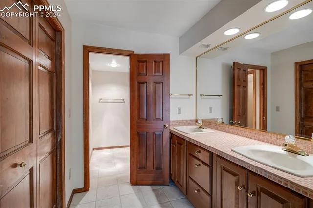 a view of bathroom with toilet