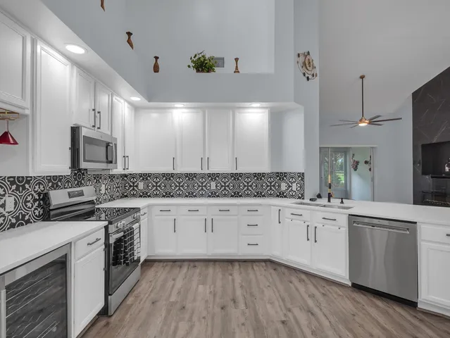 $375,000 | 1583 Southwest Harbour Isles Circle, Unit 57, Port St. Lucie, FL 34986