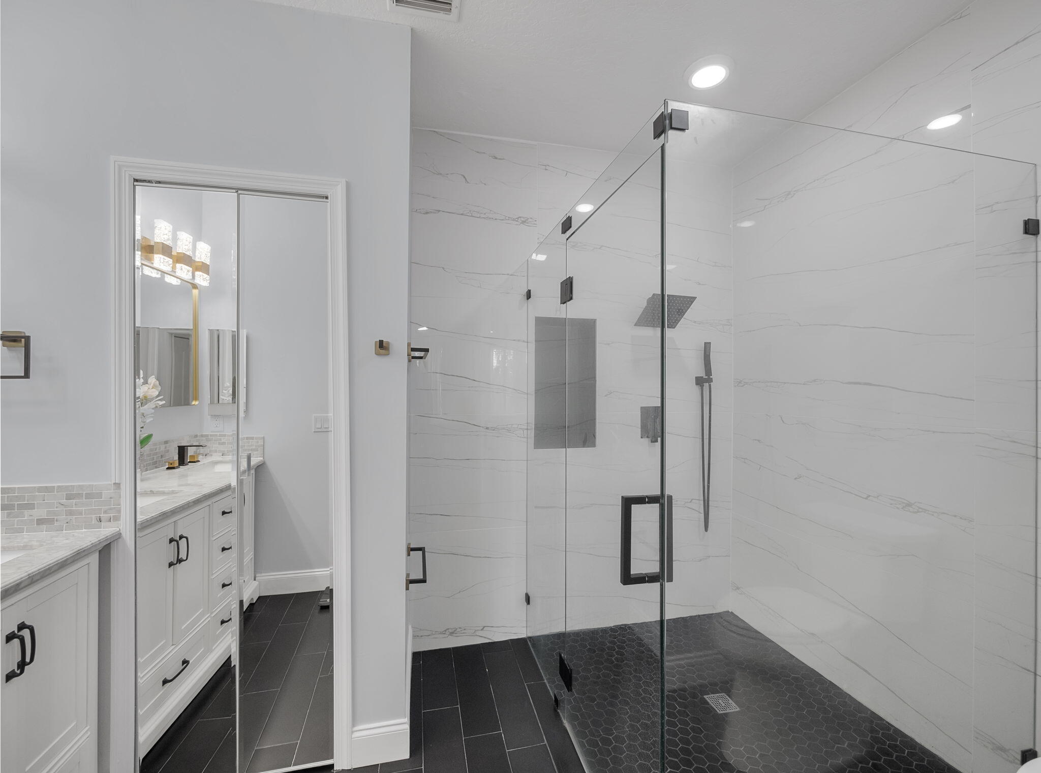 1583 Southwest Harbour Isles Circle, Unit 57 Port St. Lucie, FL 34986 - Photo 21 of 33 Master Bathroom