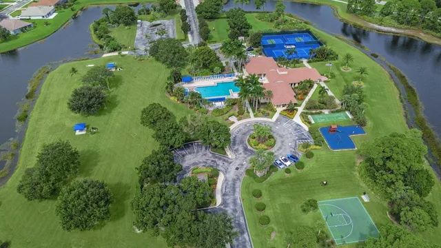 $375,000 | 1583 Southwest Harbour Isles Circle, Unit 57, Port St. Lucie, FL 34986