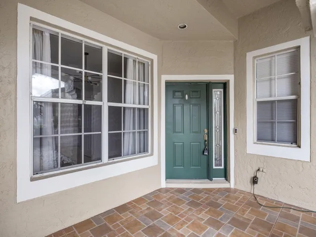 $375,000 | 1583 Southwest Harbour Isles Circle, Unit 57, Port St. Lucie, FL 34986