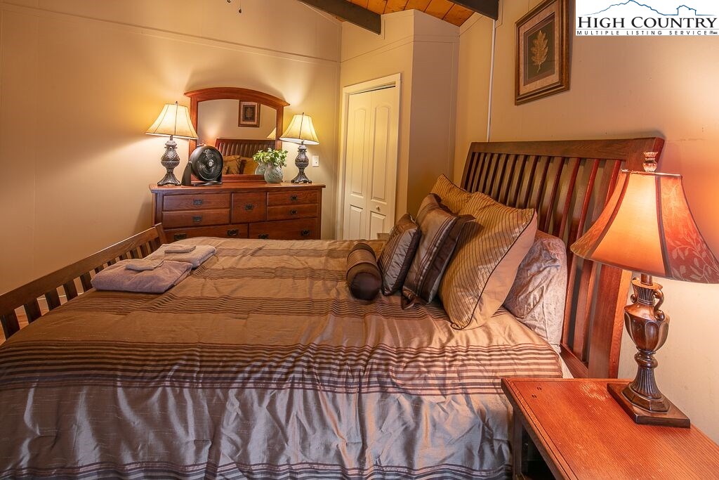 126 Lower Grouse Ridge Road Beech Mountain, NC 28604 - Photo 17 of 40 Gallery Image 17