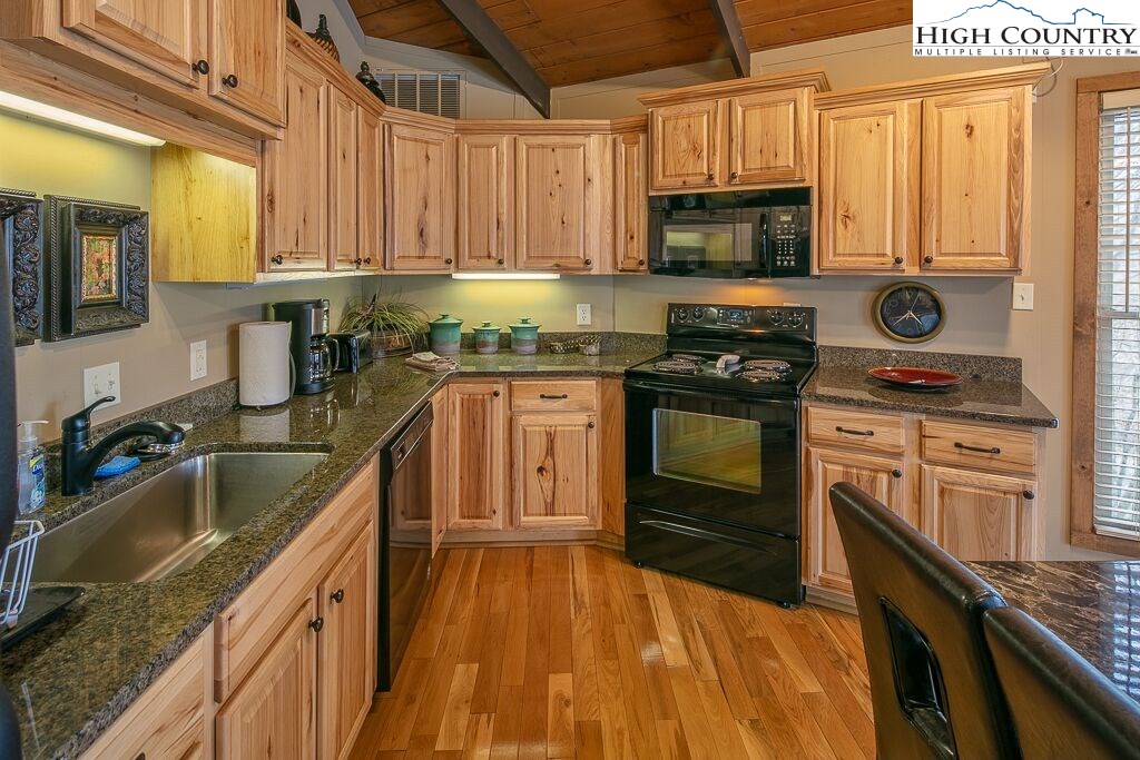 126 Lower Grouse Ridge Road Beech Mountain, NC 28604 - Photo 9 of 40 Gallery Image 9