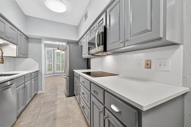 $197,000 | 2400 North Braeswood Boulevard, Unit 129, Houston, TX 77030