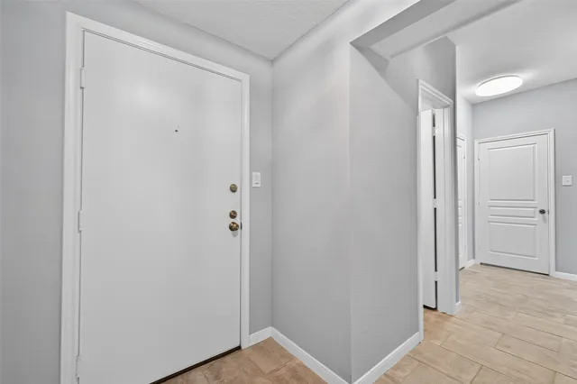 $197,000 | 2400 North Braeswood Boulevard, Unit 129, Houston, TX 77030