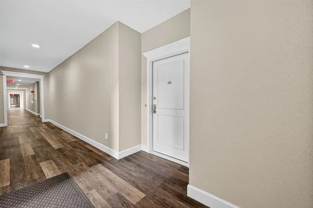 $197,000 | 2400 North Braeswood Boulevard, Unit 129, Houston, TX 77030