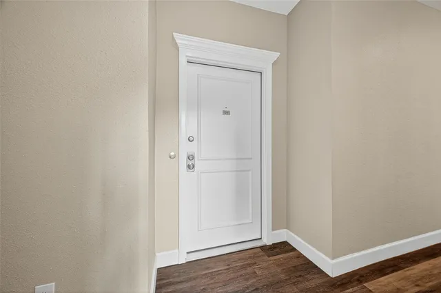 $197,000 | 2400 North Braeswood Boulevard, Unit 129, Houston, TX 77030