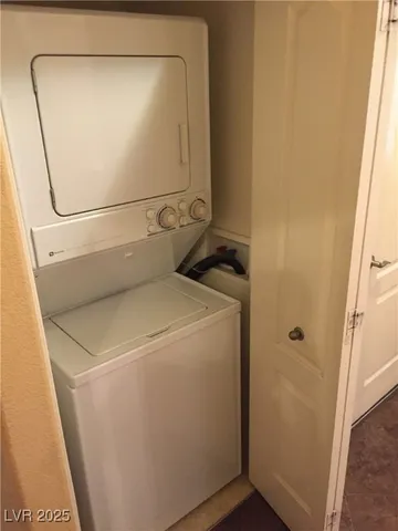 $1,871 | 8805 Jeffreys Street, Unit 1087, Las Vegas, NV 89123