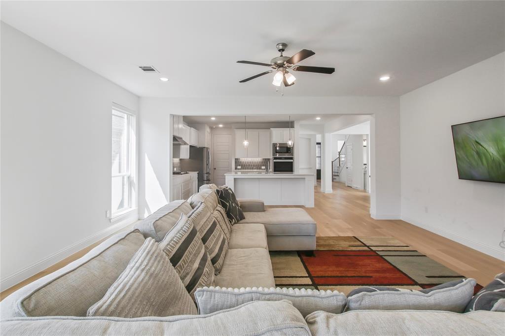 8425 Colburn The Colony, TX 75056 - Photo 16 of 37