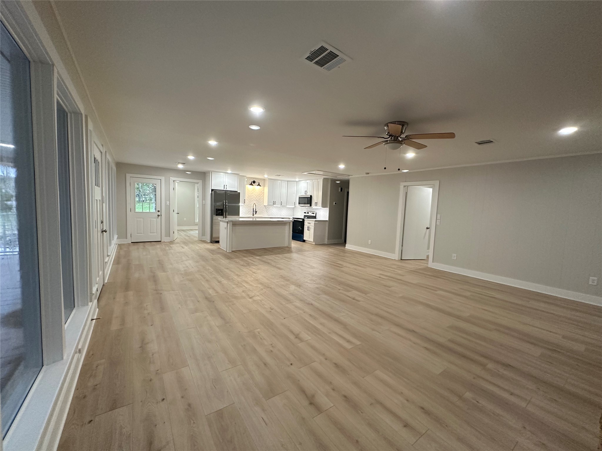 71 Castaway Lane Coldspring, TX 77331 - Photo 11 of 15 Large living space