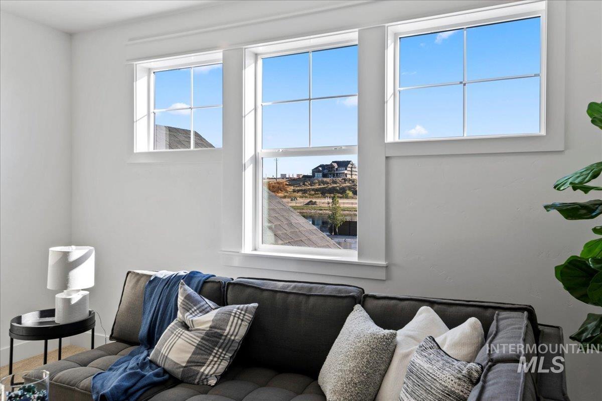 8150 West Gallup Street Meridian, ID 83646 - Photo 13 of 30 View of living room