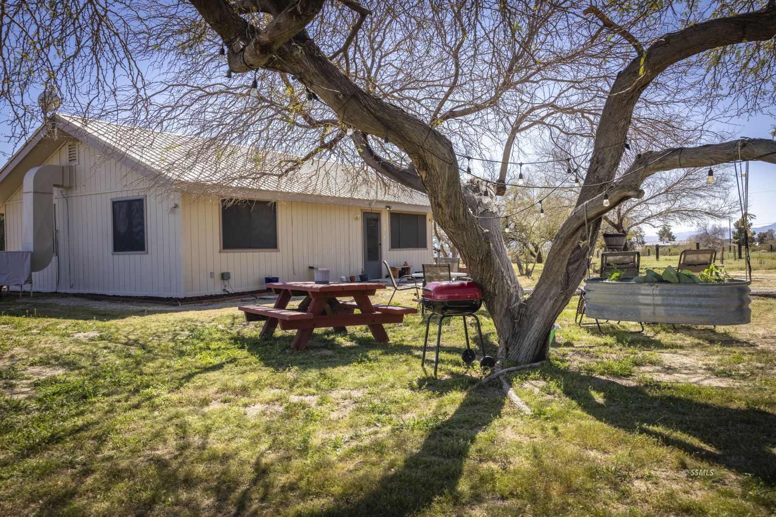 7920 Neal Ranch Road Inyokern, CA 93527 - Photo 3 of 30