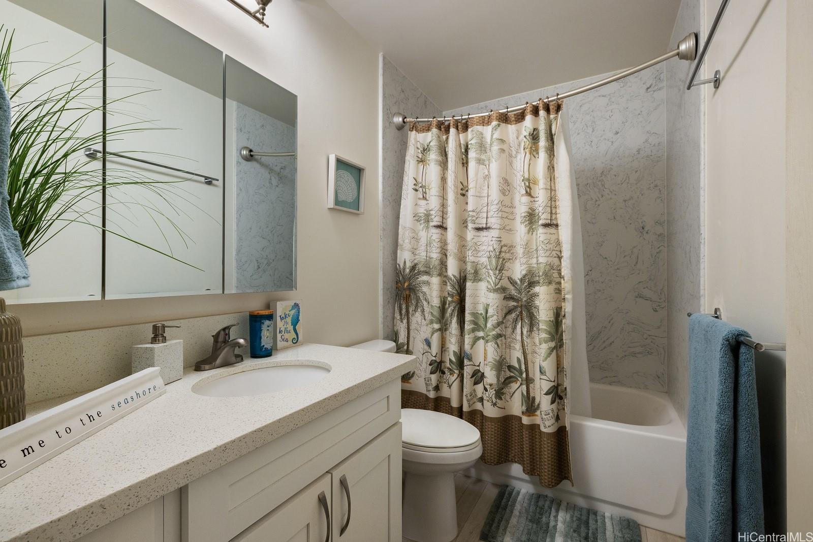 98-1030 Moanalua Road, Unit 5308 Aiea, HI 96701 - Photo 10 of 18 Updated Common Bathroom