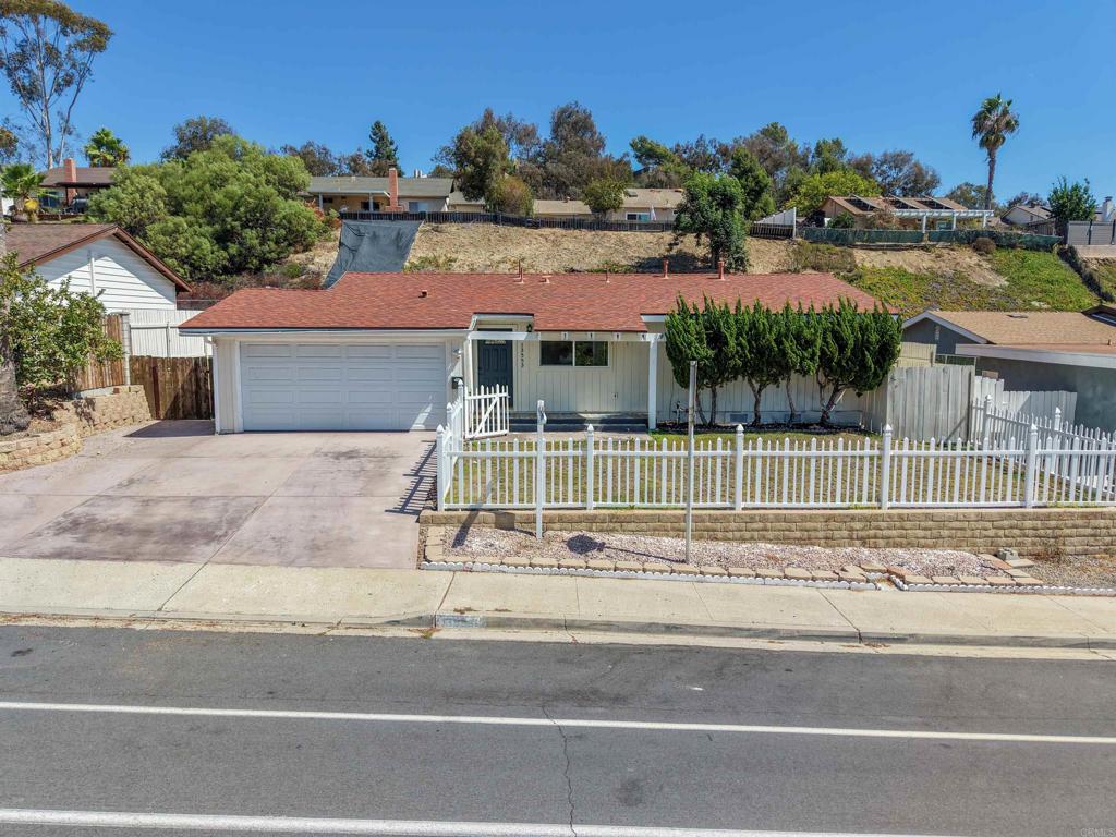 13553 Carriage Road Poway, CA 92064 - Photo 2 of 41 Gallery Image 2
