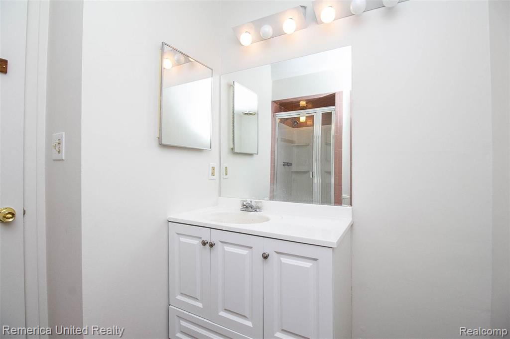 30200 Southfield Road, Unit 104 Southfield, MI 48076 - Photo 18 of 25