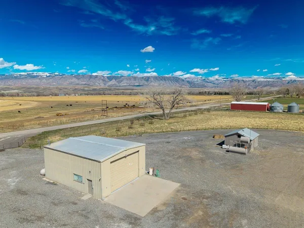 $350,000 | 3646 Lane 32 1/2 Shell Wy, Shell, WY 82441