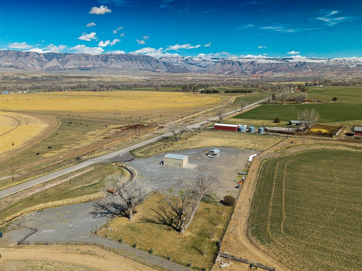 3646 Lane 32 1/2 Shell Wy Shell, WY 82441 - Photo 3 of 42