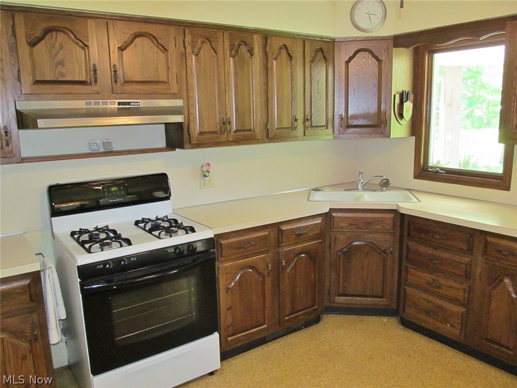 7956 Wright Road Broadview Heights, OH 44147 - Photo 5 of 16 Gallery Image 5