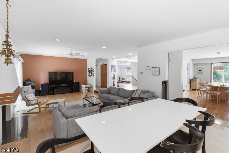 174 Brooklake Road Florham Park, NJ 07932 - Photo 20 of 43