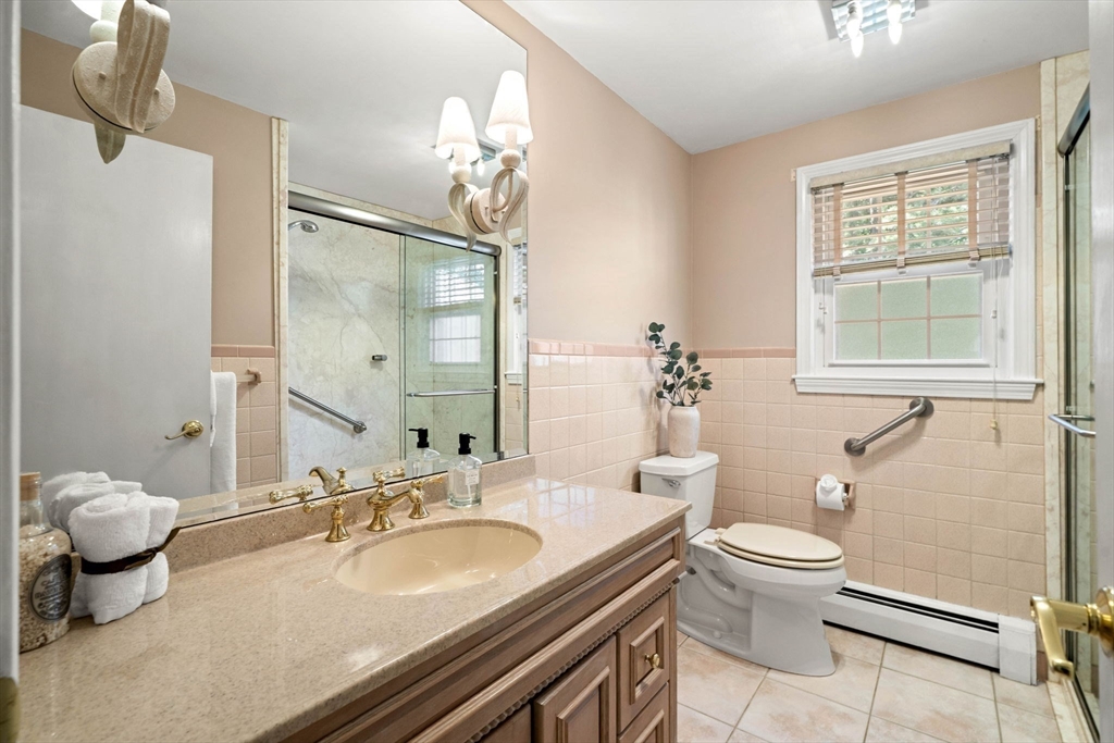 14 Belmont Road Burlington, MA 01803 - Photo 22 of 41