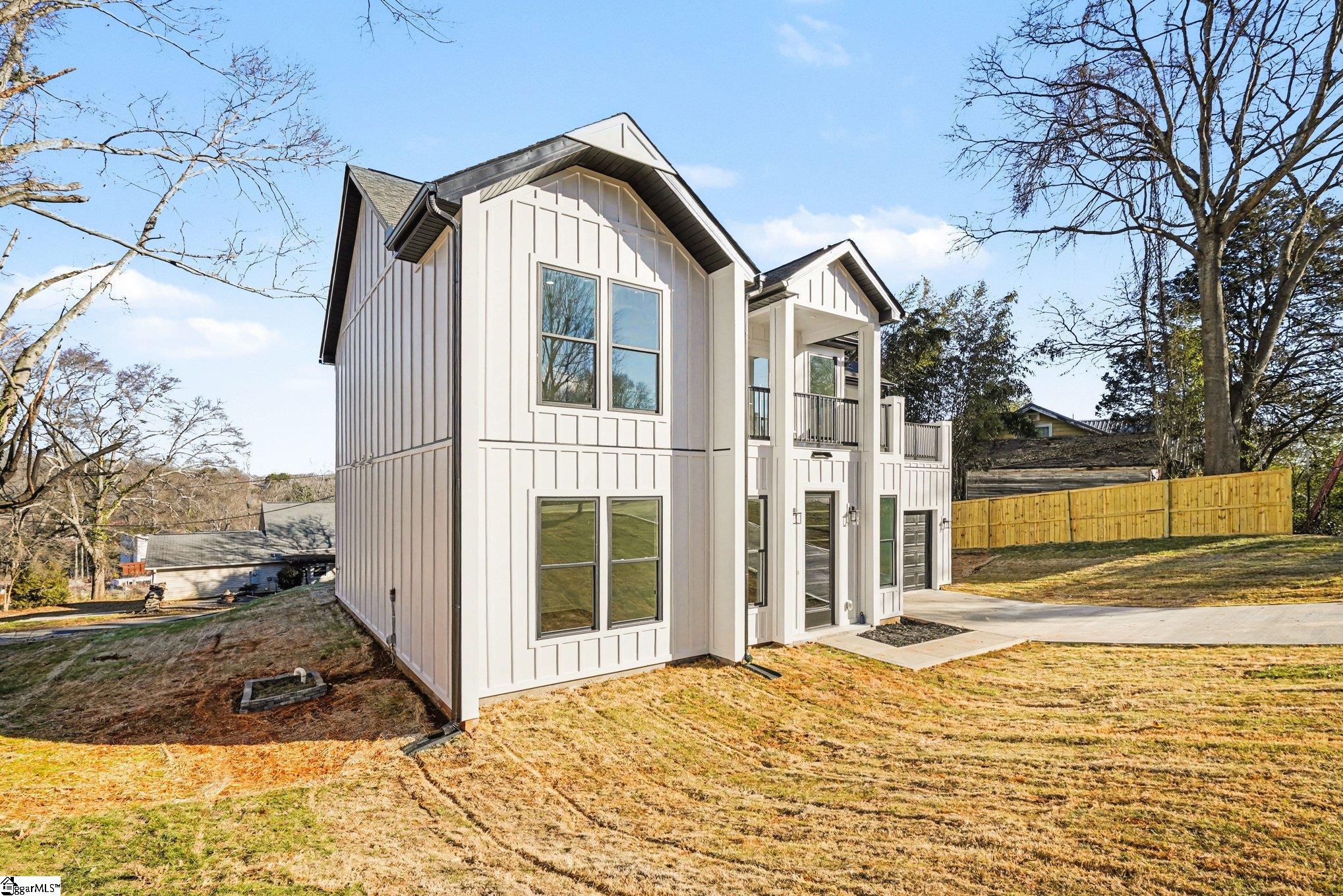 202 Pine Street Easley, SC 29640 - Photo 3 of 29