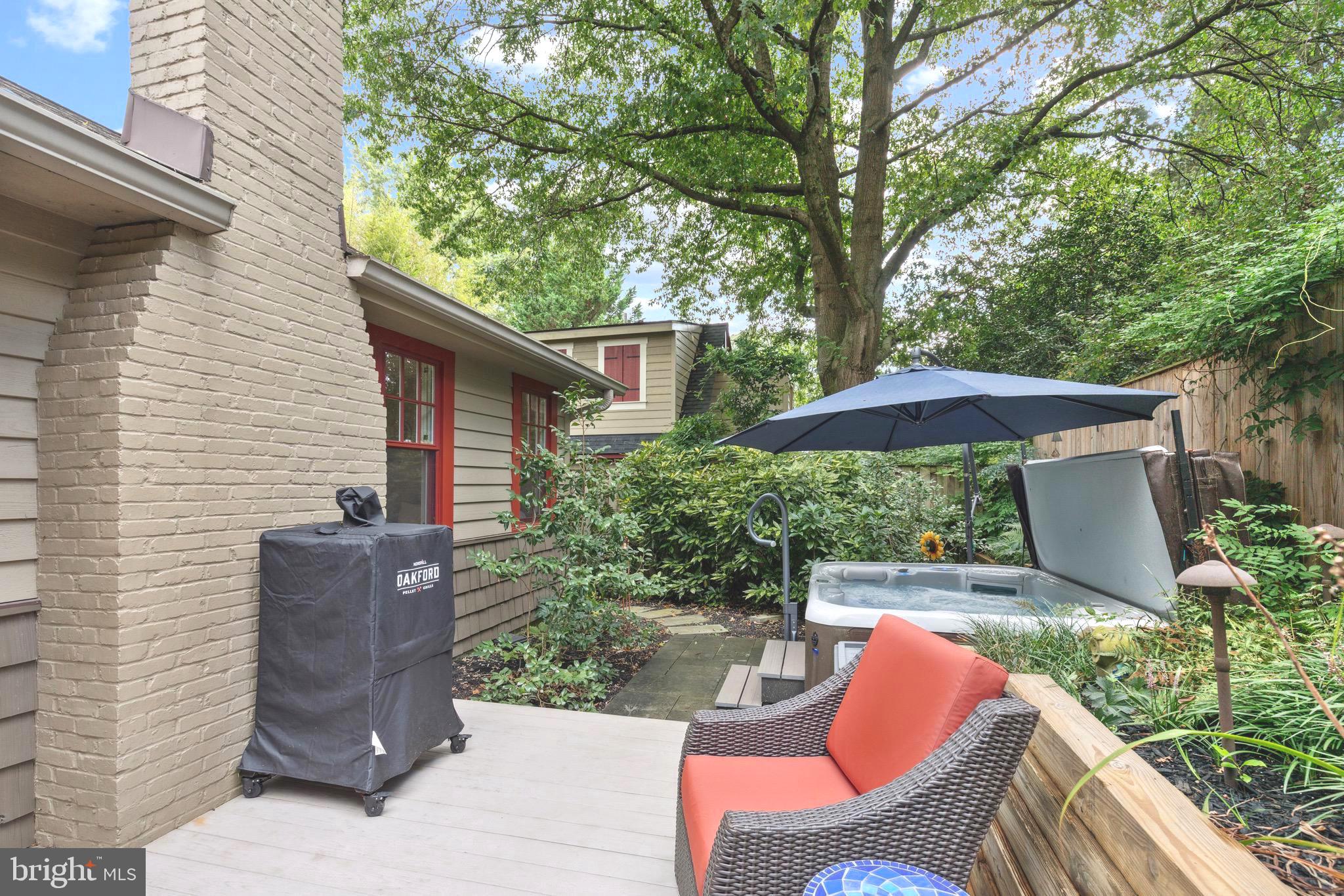 9 Tolson Street Annapolis, MD 21401 - Photo 27 of 82 a view of backyard with outdoor seating and plants