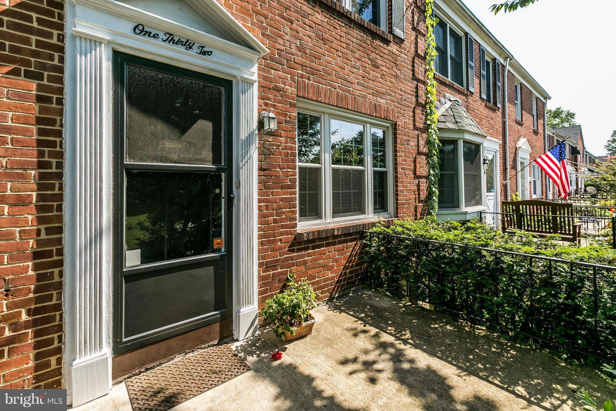 132 Dumbarton Road Baltimore, MD 21212 - Photo 1 of 30 Exterior (Front)