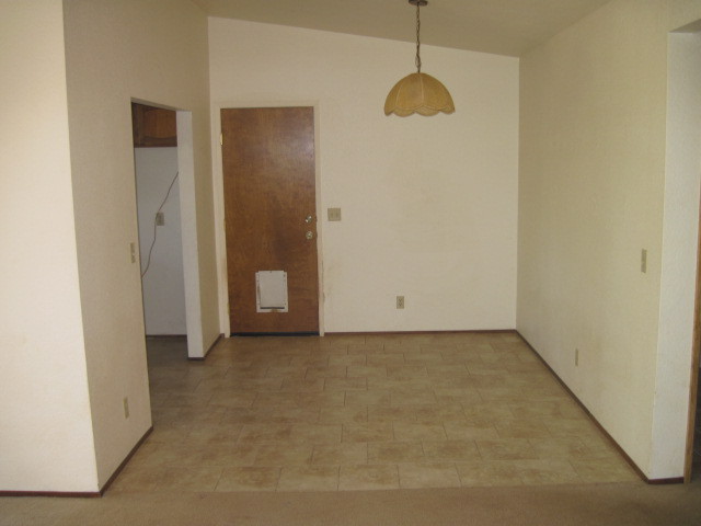1325 Woodside Meadows Road Redding, CA 96002 - Photo 4 of 12