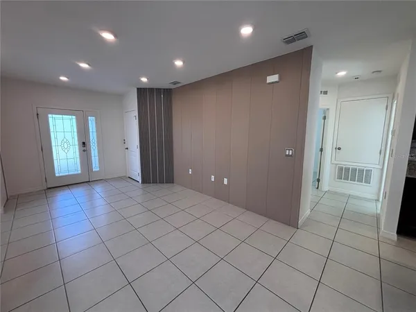 $1,900 | 157 Villa Vista Court, Davenport, FL 33896