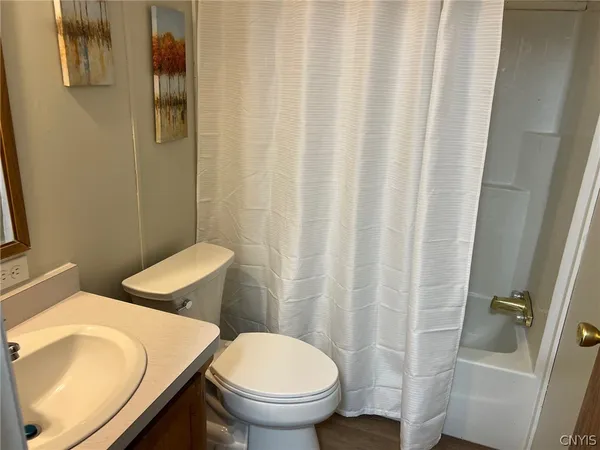 $72,000 | 352 Matthew Drive, New Hartford, NY 13323