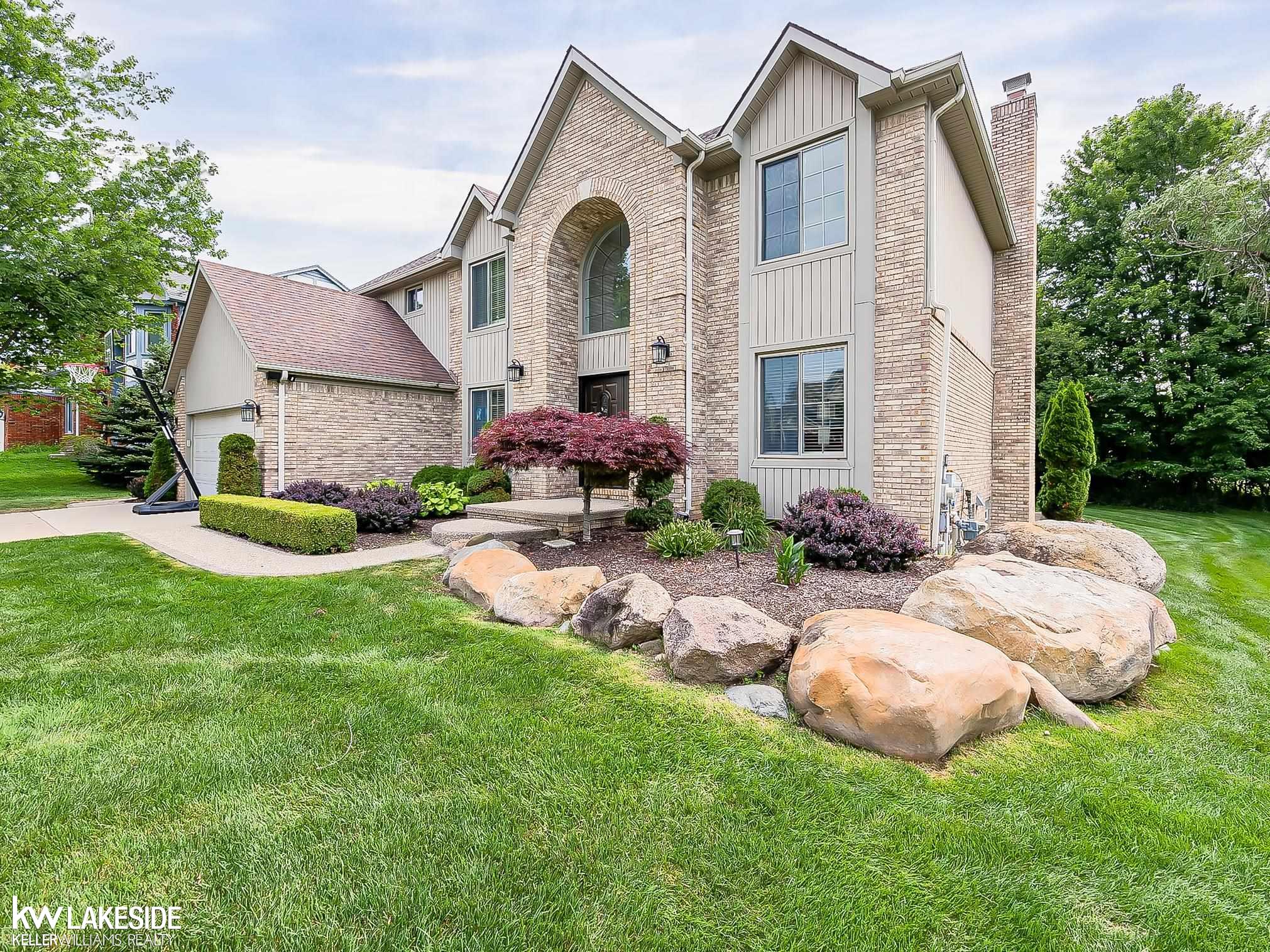 2058 Reagan Drive Rochester Hills, MI 48309 - Photo 3 of 68