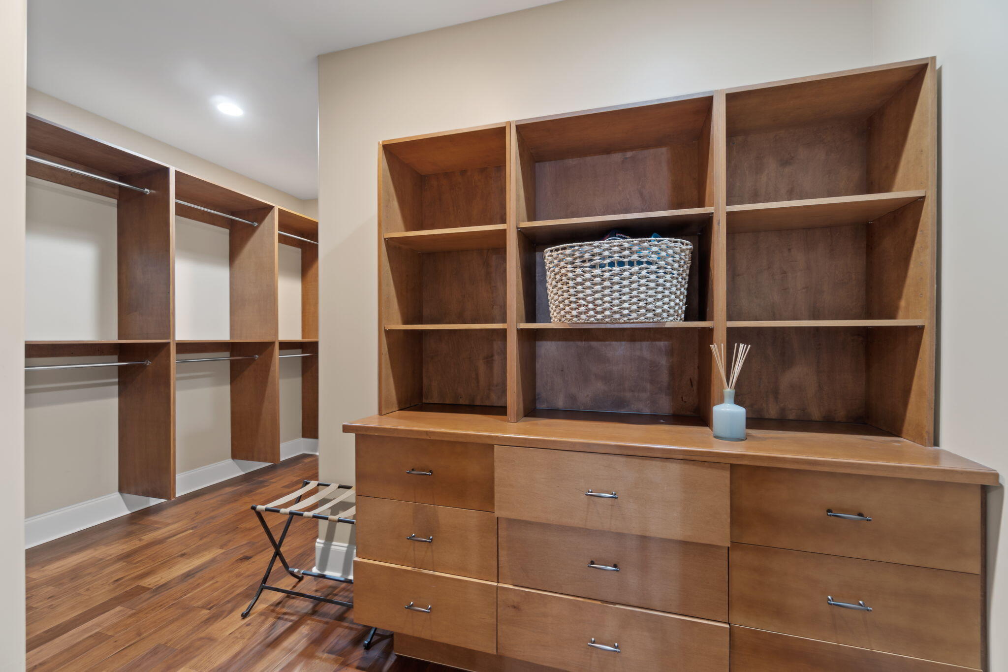 456 Captains Circle Destin, FL 32541 - Photo 49 of 85 a room with closet