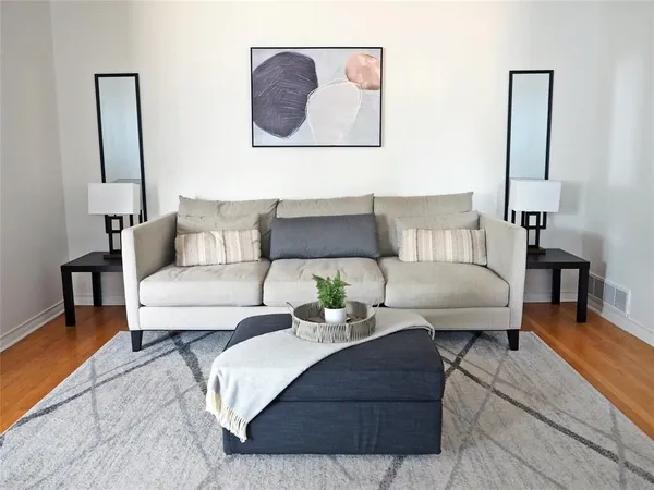 $3,400 | 1135 Holly Glen Circle, Dallas, TX 75232