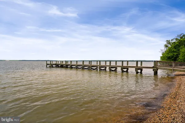 $3,600 | 1703 Cottonwood Grove Road, Dumfries, VA 22026