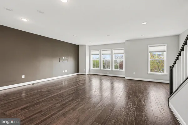 $3,600 | 1703 Cottonwood Grove Road, Dumfries, VA 22026