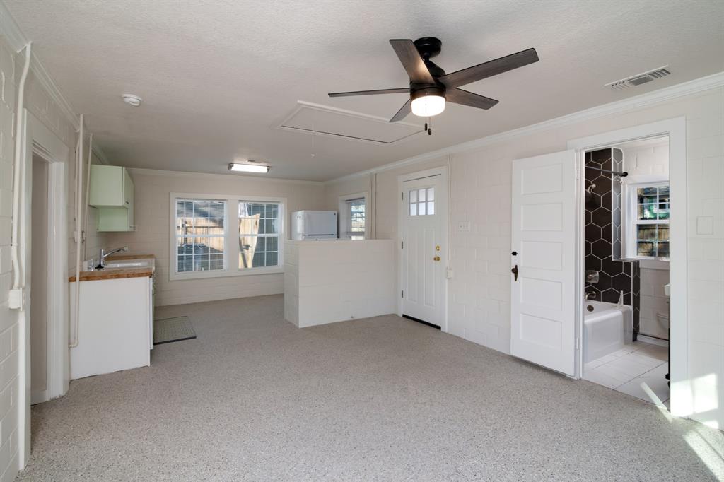 1819 Scripture Street Denton, TX 76201 - Photo 13 of 27