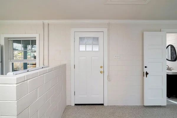 $1,250 | 1819 Scripture Street, Denton, TX 76201