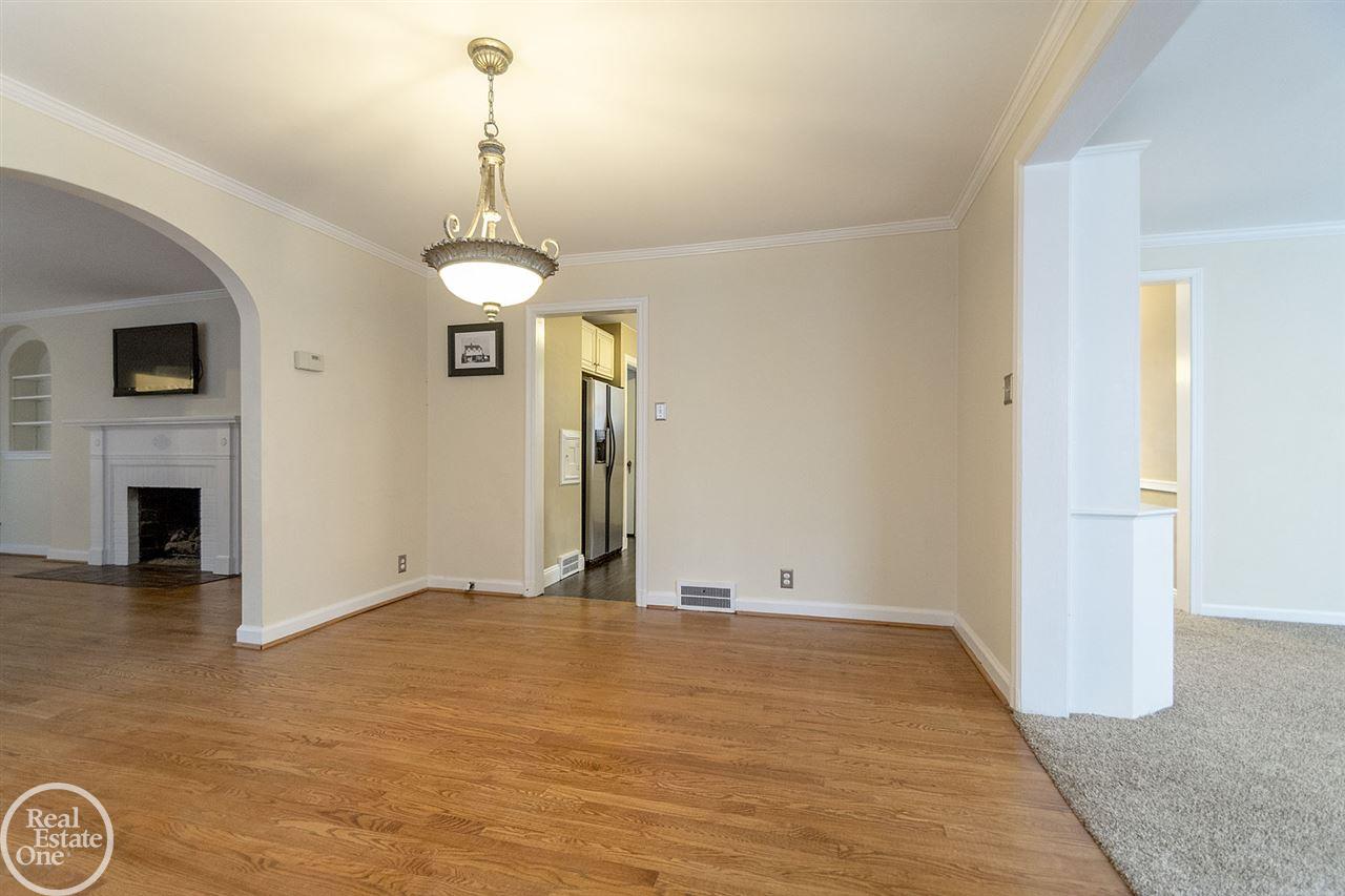 429 Moran Road Grosse Pointe Farms, MI 48236 - Photo 14 of 60