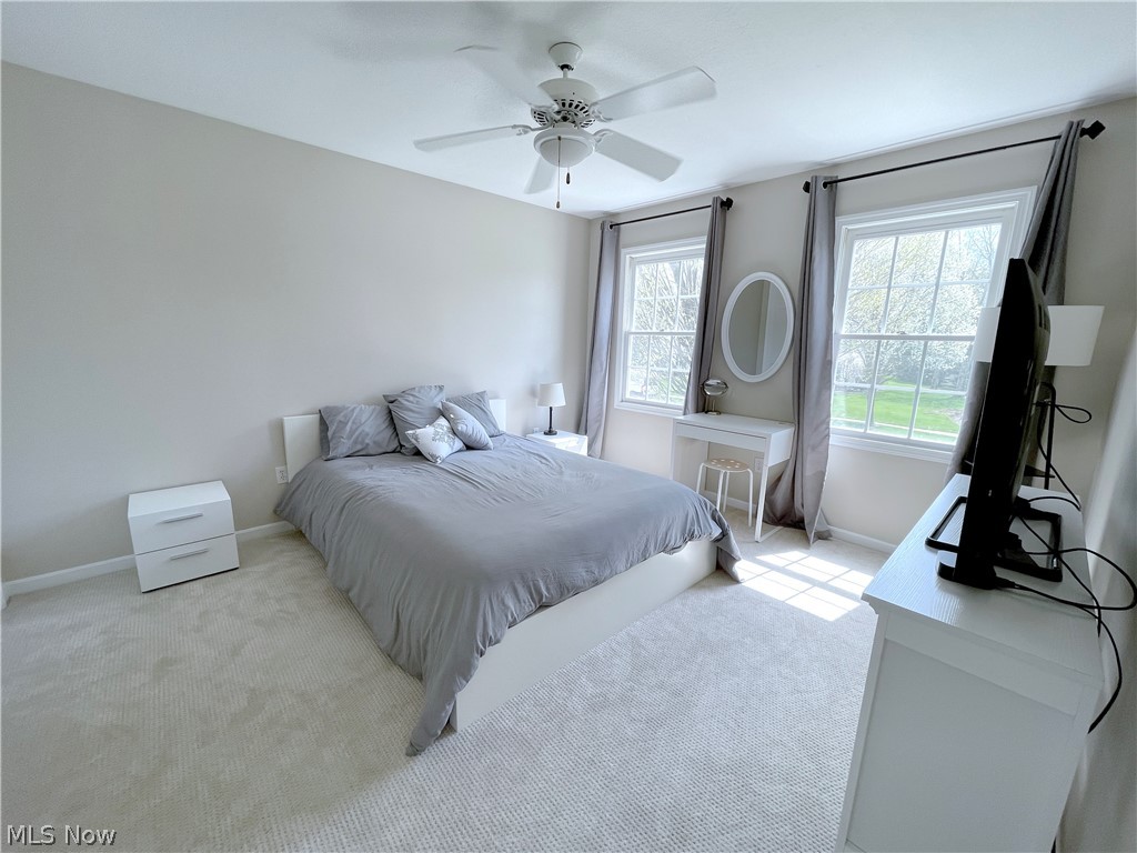 718 Sunridge Road Fairlawn, OH 44333 - Photo 33 of 49 Carpeted bedroom featuring ceiling fan