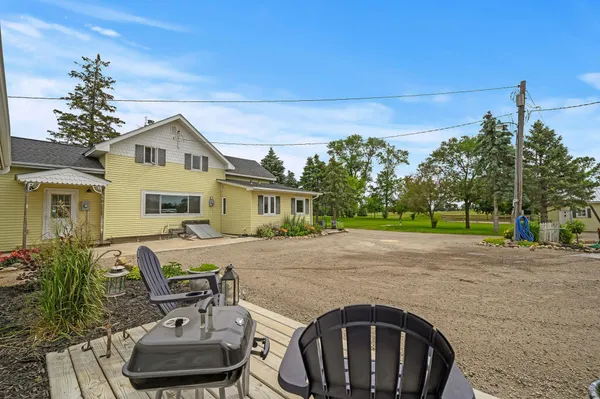 $889,999 | 5095 Harff Road, Loretto, MN 55357