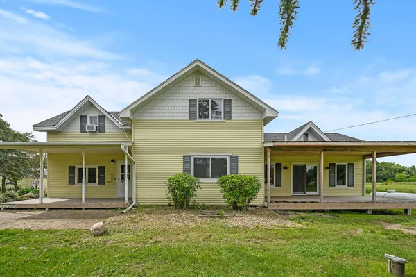 $889,999 | 5095 Harff Road, Loretto, MN 55357